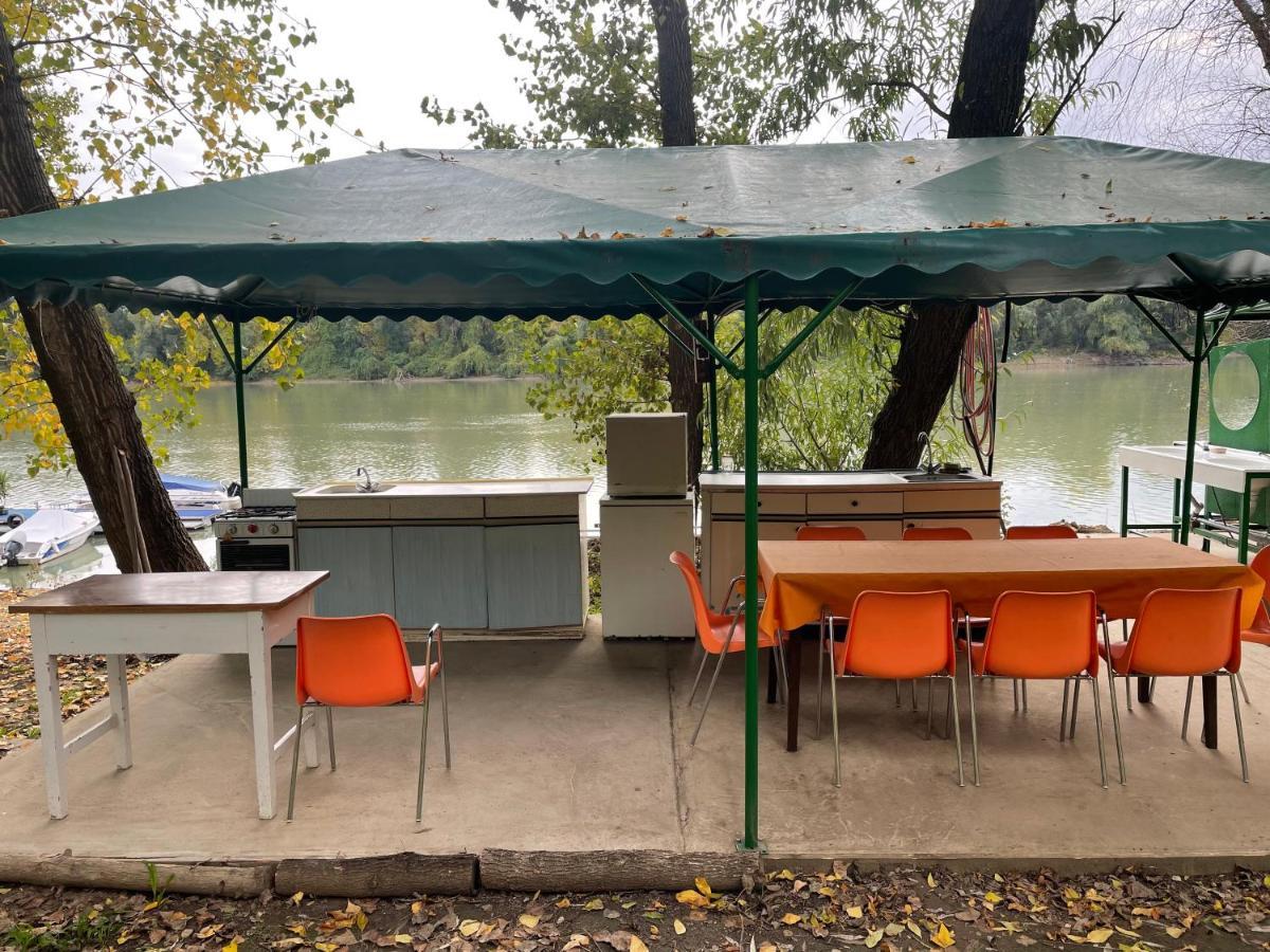 Tisza-Beach Wild Camping 5 Szeged Exterior photo