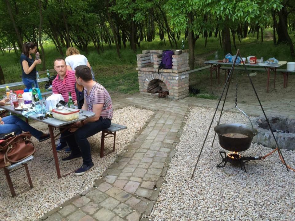 Tisza-Beach Wild Camping 5 Szeged Exterior photo